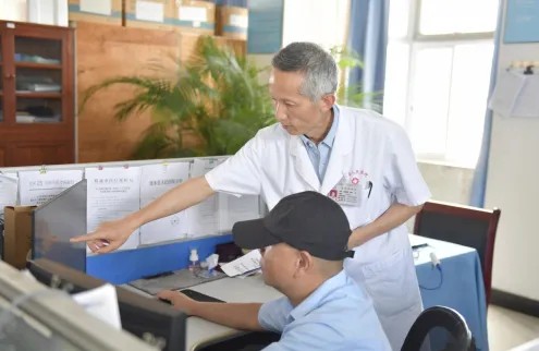 【云南省医疗保障工作先进个人事迹】红河州建水县人民医院白文雄