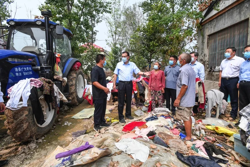 李克强在河南考察并主持召开灾后恢复重建专题会议