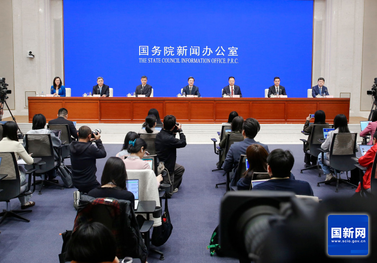 国新办举行国务院政策例行吹风会介绍健全全周期全渠道药品价格形成机制有关情况