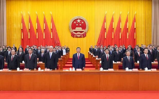 新疆维吾尔自治区成立70周年庆祝大会隆重举行 习近平出席大会