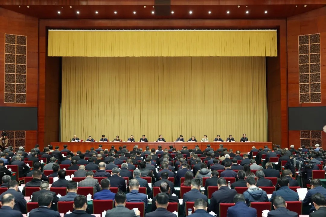 省委经济工作会议在昆举行 王宁出席并讲话 王予波作总结讲话 刘洪建刘晓凯出席